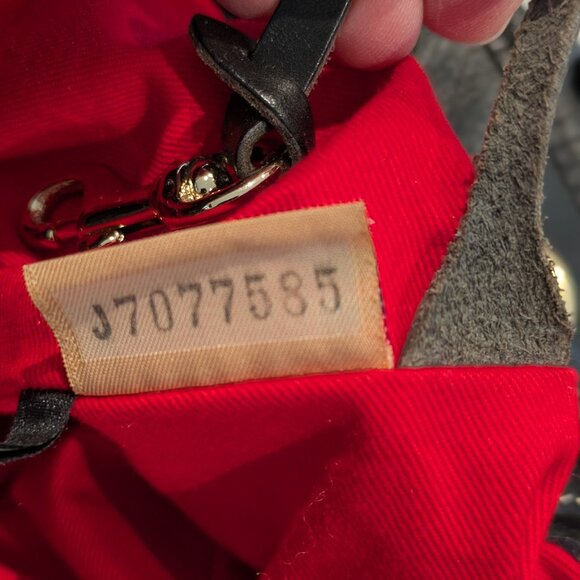 Dooney & Bourke black pebbled leather drawtring bucket bag -Excellent Condition - Picture 9 of 10